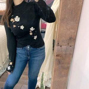 Maurice Sassoon black knit sweater embroidered floral detail size small